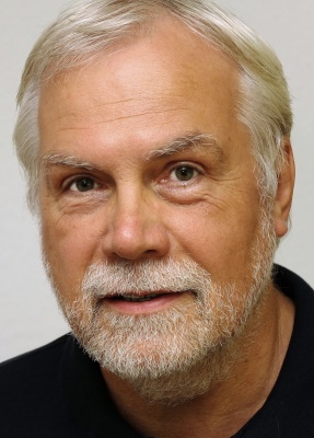 Axel_Hanreich_287x400